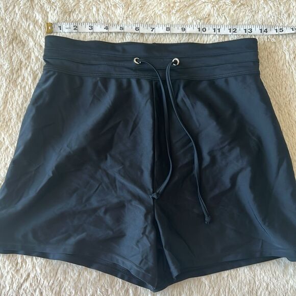 Two piece black bathing suit size medium - Picture 8 of 16